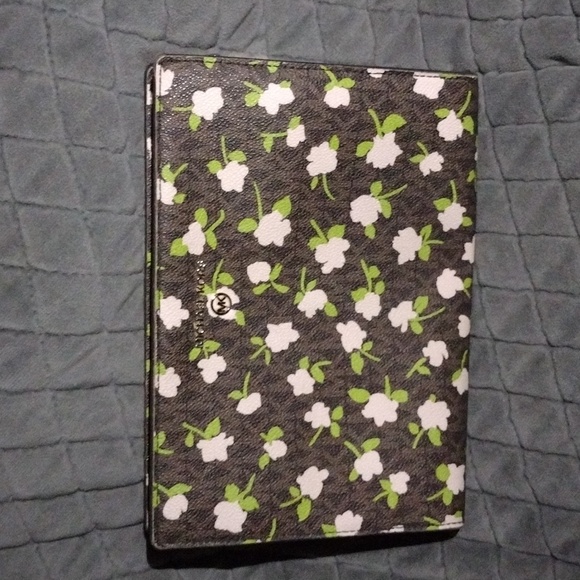 Michael Kors Clutch bag - Picture 1 of 8